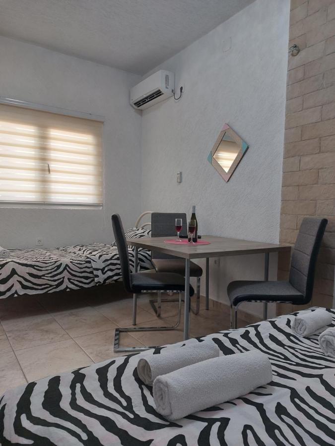 Apartments Ljiljanic Budva Luaran gambar