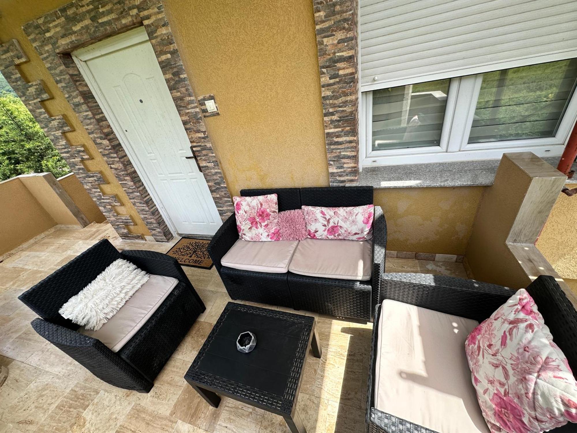 Apartments Ljiljanic Budva Luaran gambar