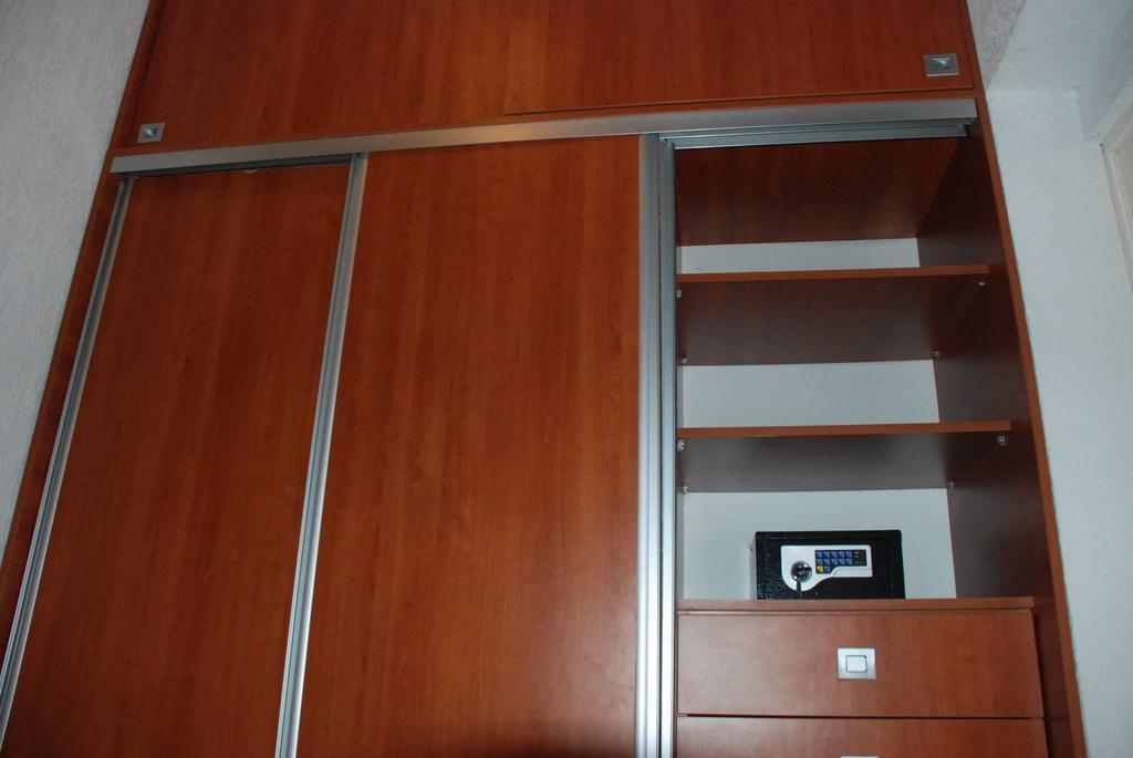 Apartments Ljiljanic Budva Bilik gambar